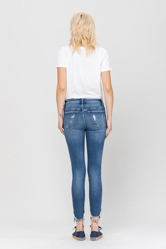 HIGH RISE ANKLE SKINNY HEM DETAILS